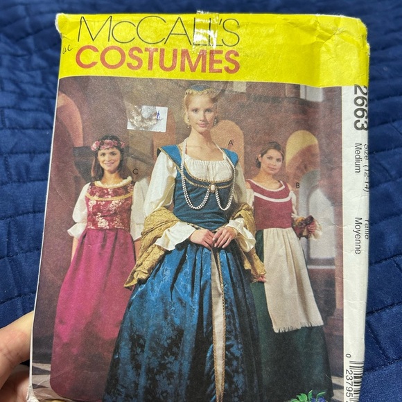 McCalls costumes-uncut -2663-size med medieval costumes- snood and shawl - Picture 6 of 7